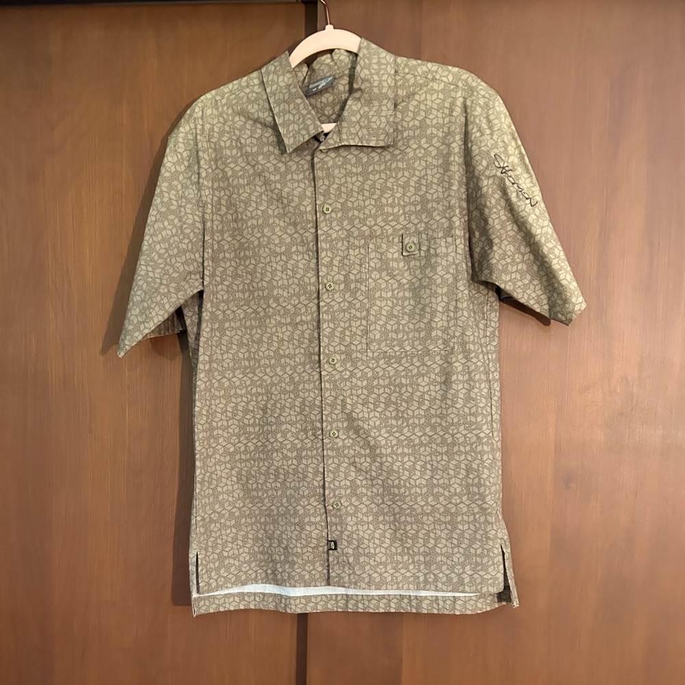 Men's Salomon short sleeve shirt